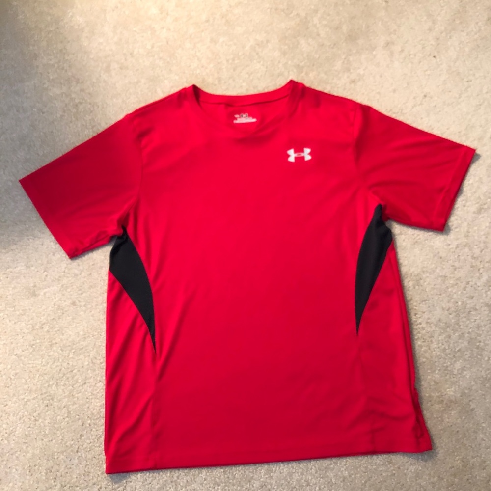 UA heatgear t-shirt